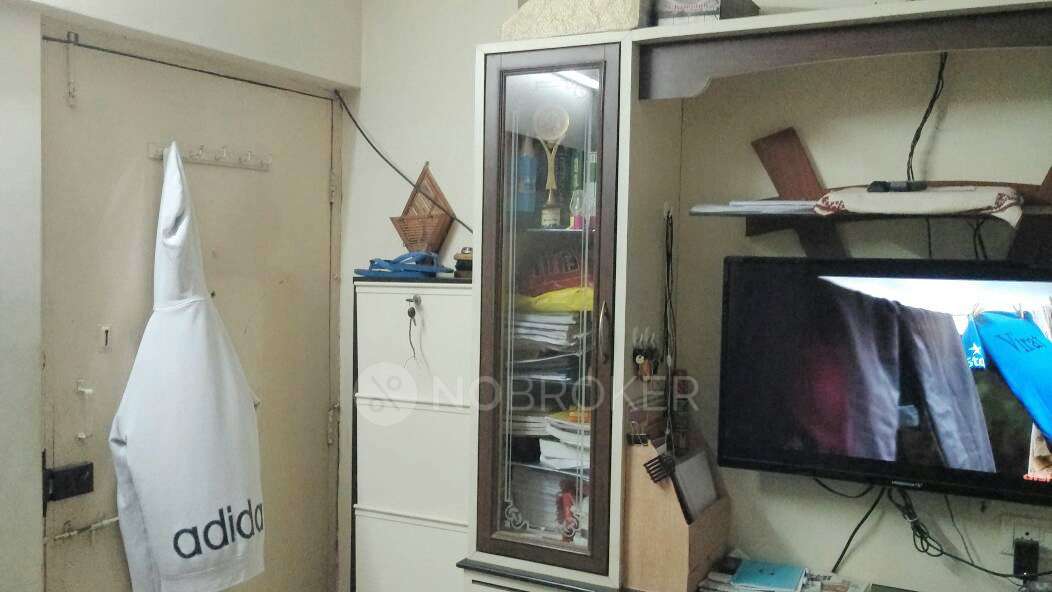 1 RK House For Sale  In Dahisar West