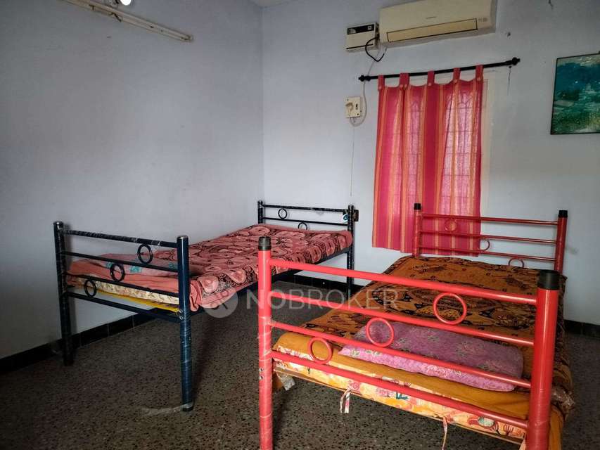 PG for Girls in Pallikaranai