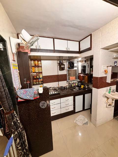 2 BHK Flat In Neelyog Apartmemts C 1 For Sale  In Ghatkopar East