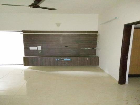Shared Room for Male In 3 BHK  In Sholinganallur