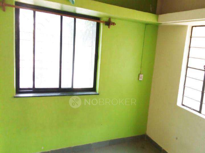 Shared Room for Female In 1 BHK  In Matoshri In Karve Nagar