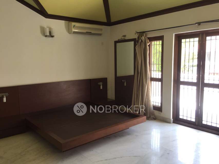 4+ BHK Flat In Prestige Ozone For Sale  In Whitefield