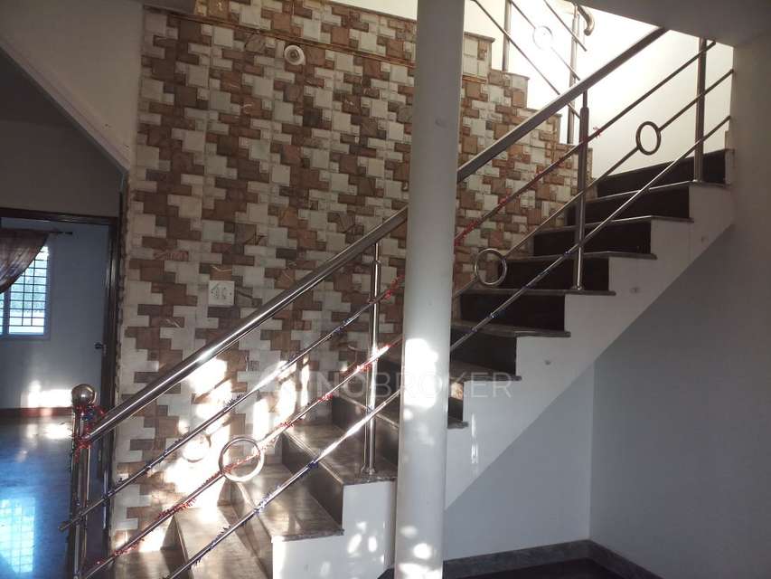 4+ BHK House For Sale  In Kogilu