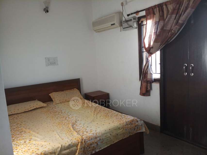 4+ BHK House For Sale  In Kogilu