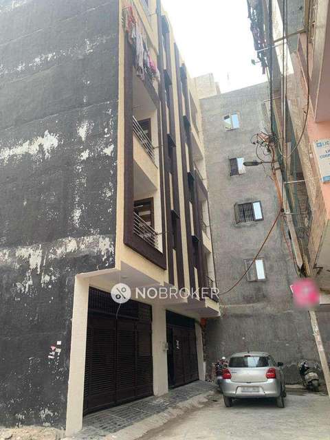 4 BHK Flat In Builder Floor for Rent  In Sector 24 Rohini