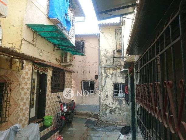 2 BHK Flat In Chawl House for Rent  In Kanjurmarg East