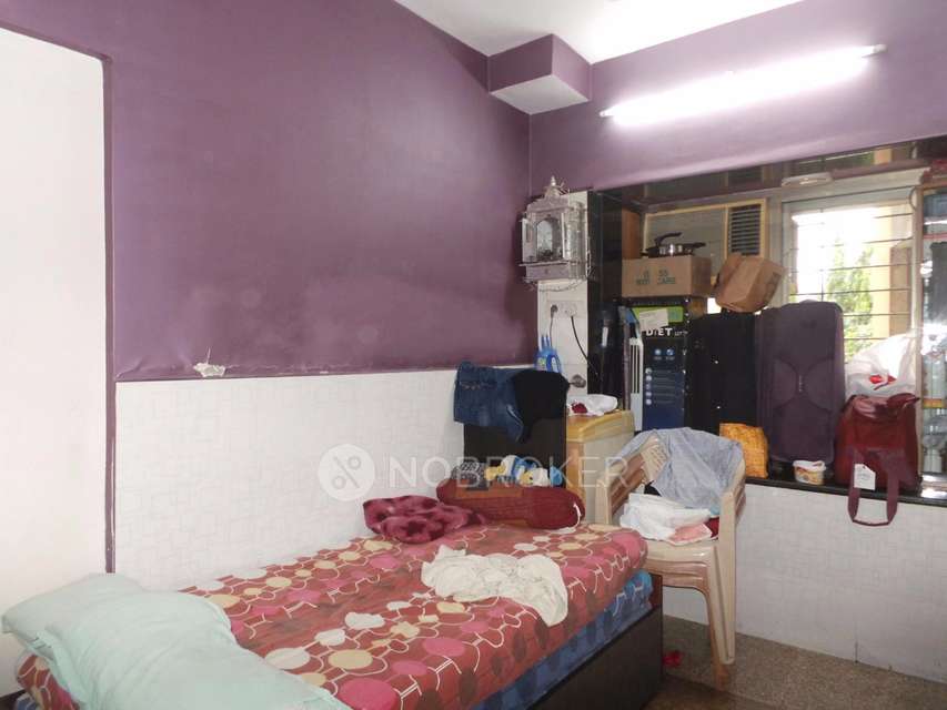 2 BHK Flat In Jyoti Tower For Sale  In Kandivali West