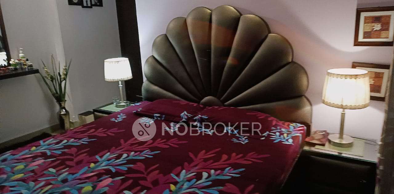 2 BHK Flat In Apartment For Sale  In Sector 52