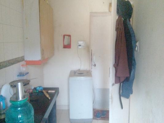 Single Room for Male In 1 RK  In Accord In Kandiwali West