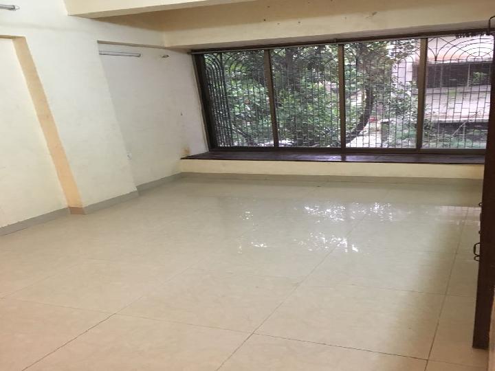 Juhu gaurav chs Juhu Rent WITHOUT BROKERAGE Semifurnished 3 BHK