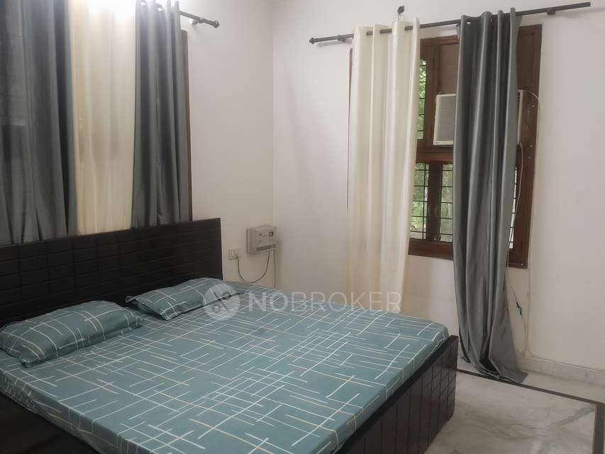 1 BHK Flat In Emerald Enclave for Rent  In Sector 28