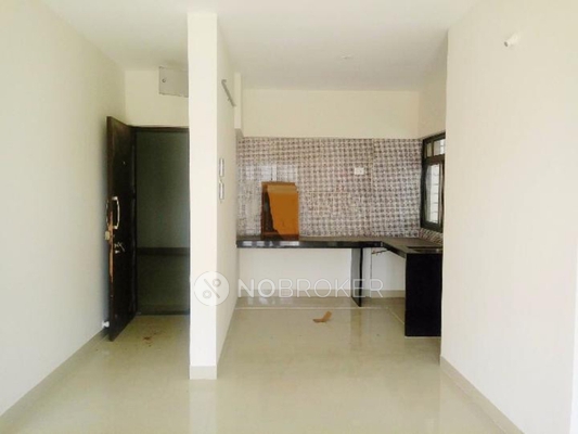 2 BHK Flat In Geminihousinggrandbay for Rent  In Grand Bay Wing-b1