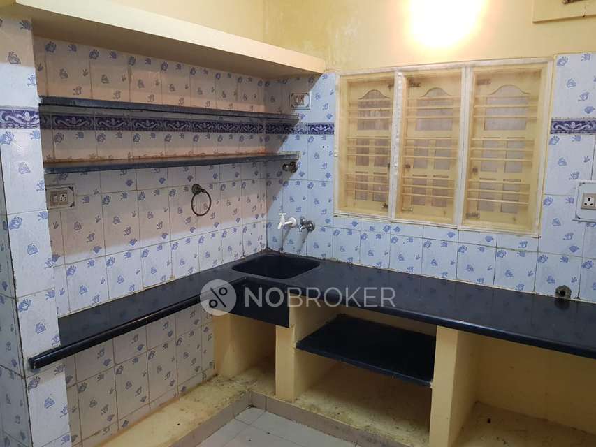 2 BHK Flat In Standalone Building  for Rent  In Rr Nagar