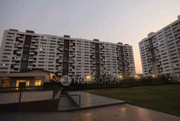 1 BHK Flat In Kumar Pebble Park for Rent In Satav Nagar,hadapsar