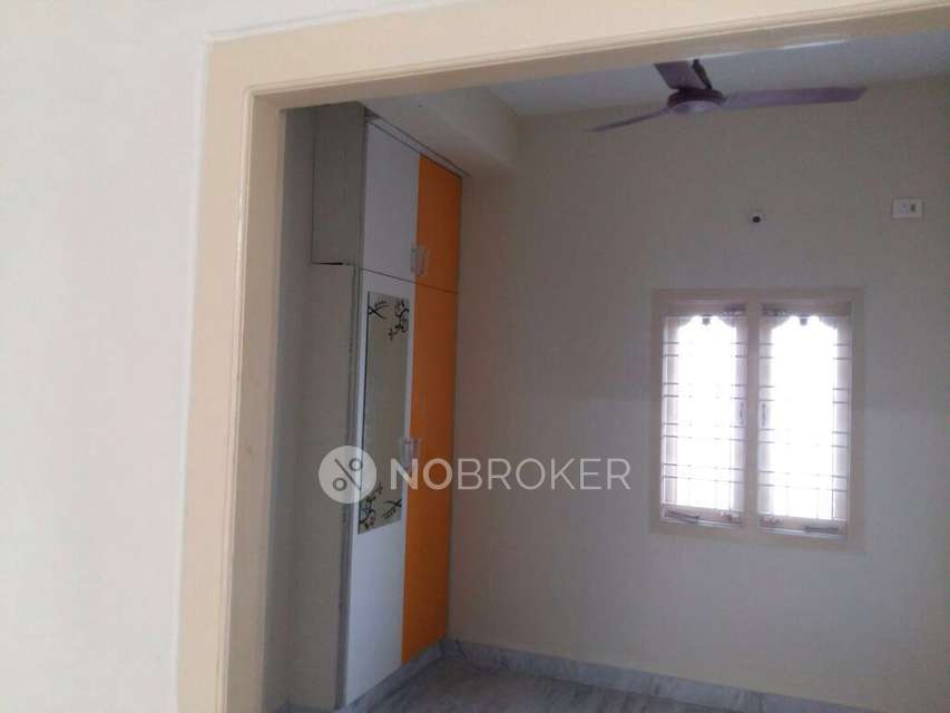 2 BHK Flat In Vamshi Residency for Rent  In Maduravoyal