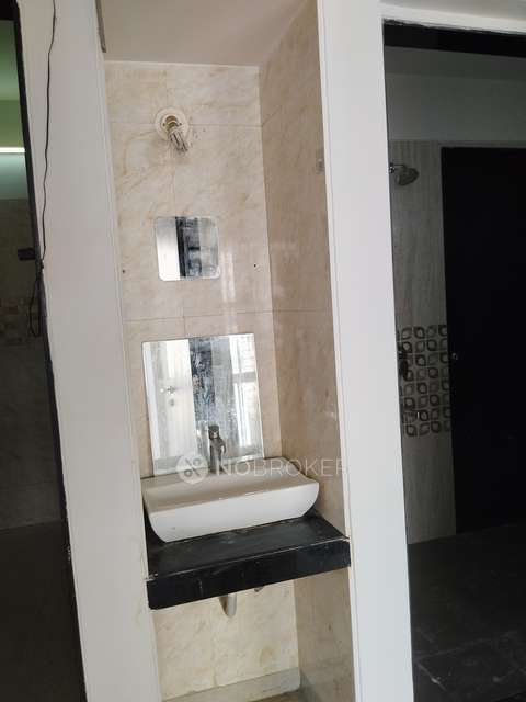 2 BHK Flat In The Baya Goldspot For Sale  In Andheri East