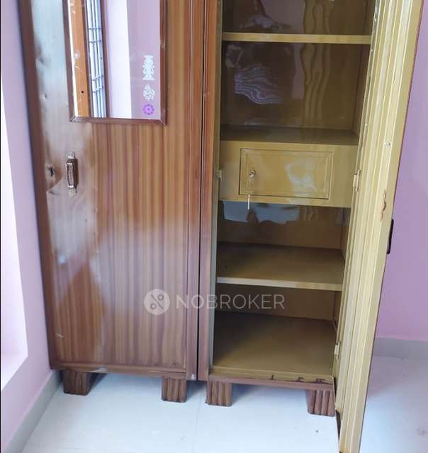 PG for Girls in Navalur