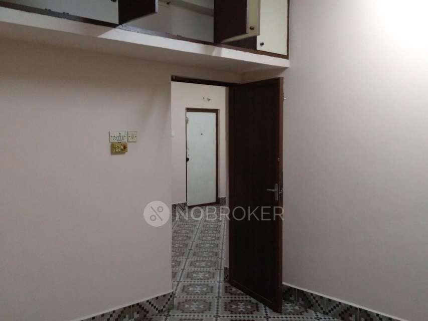 2 BHK Flat In Vasanth Apartments For Sale  In Jafferkhanpet