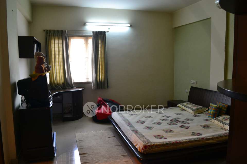 3 BHK Flat In Pavani Prestige For Sale  In Munnekollal