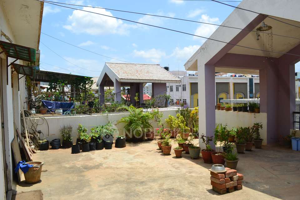 3 BHK Flat In Pavani Prestige For Sale  In Munnekollal