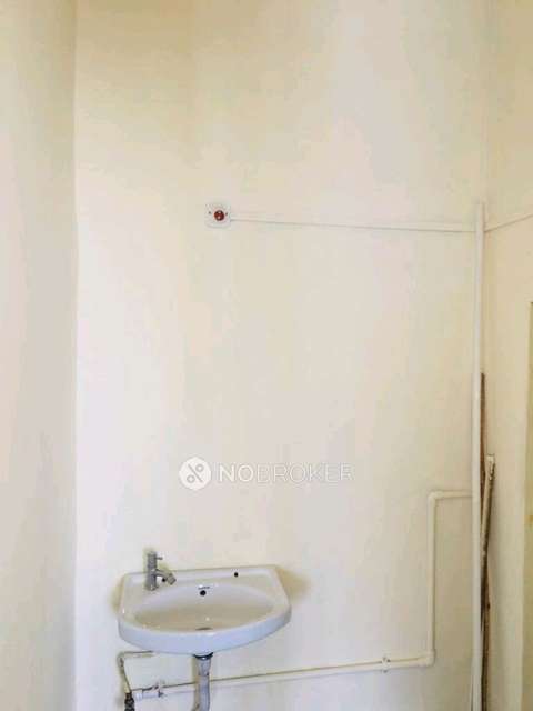 1 RK Flat In Navnath Housing Society, Janwadi, Gokhlenagar for Rent  In Gokhalenagar