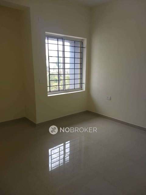 3 BHK Flat In Kg Centre Point For Sale  In Ponamallee 