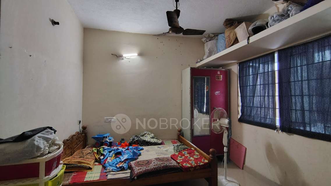 1 BHK Flat In Palace Sai Padmini For Sale  In Madipakkam