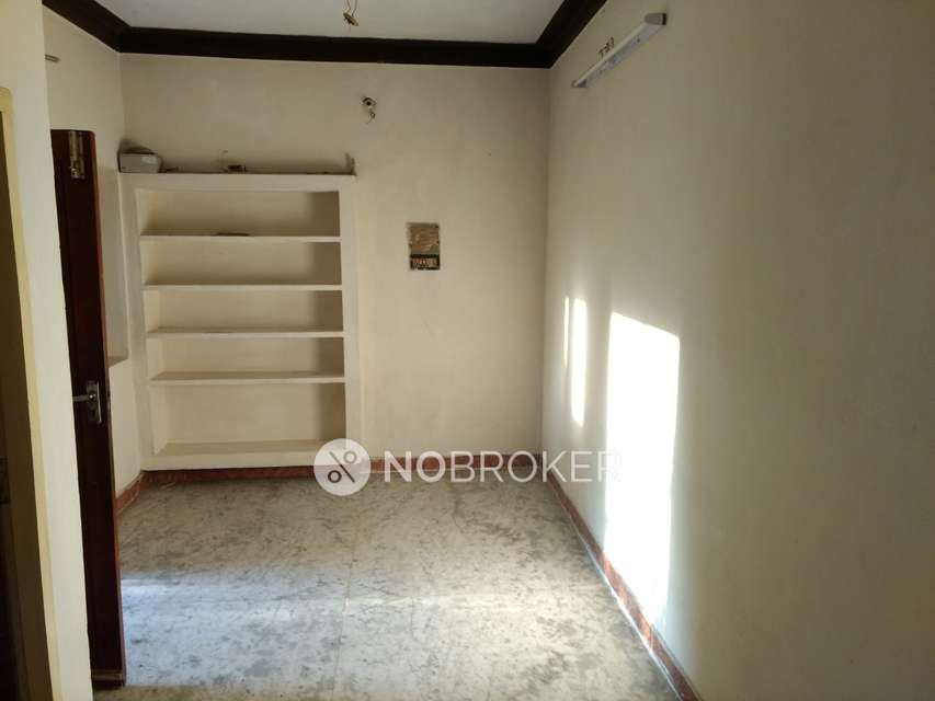 1 BHK House for Rent  In Tnhb Mig V Block