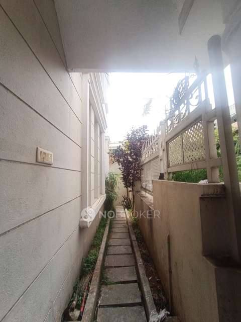 4+ BHK House For Sale  In Sultanpalya