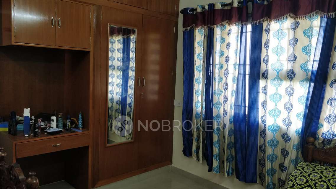 2 BHK Flat In Shree Jenta Flats for Rent  In Thoraipakkam