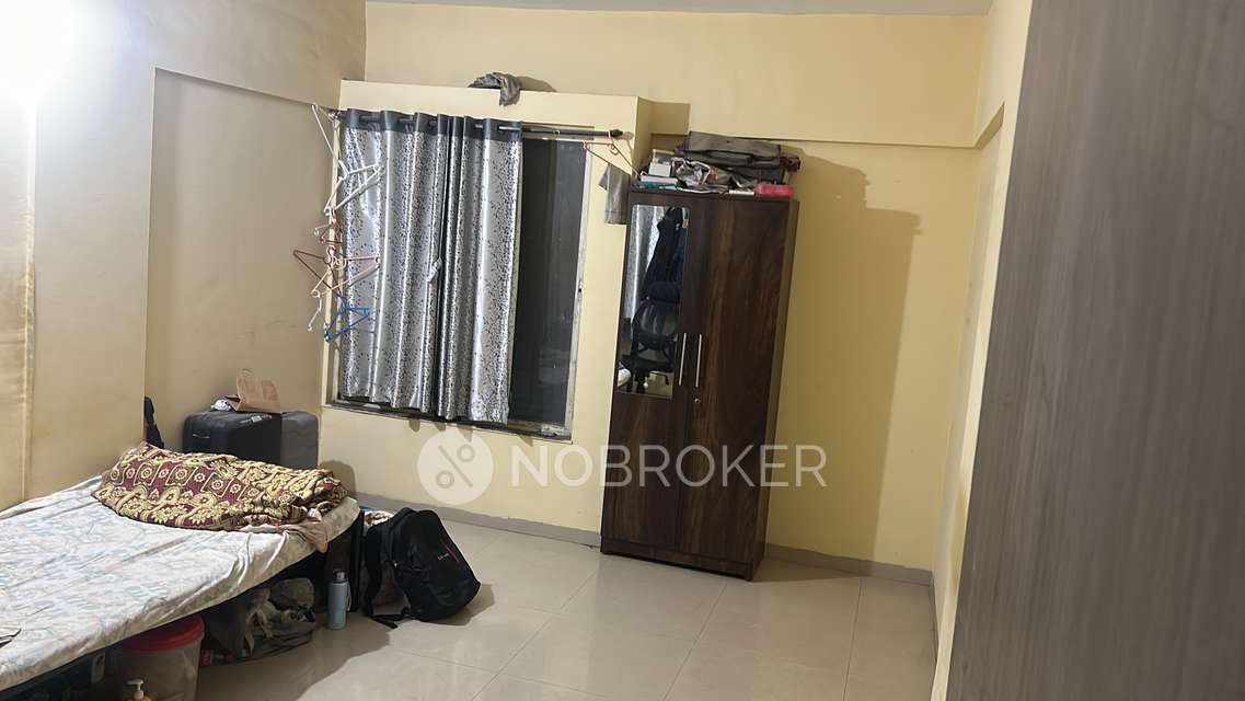 Shared Room for Male In 3 BHK  In Bu Bhandari Kaasp Countyy In Wakad
