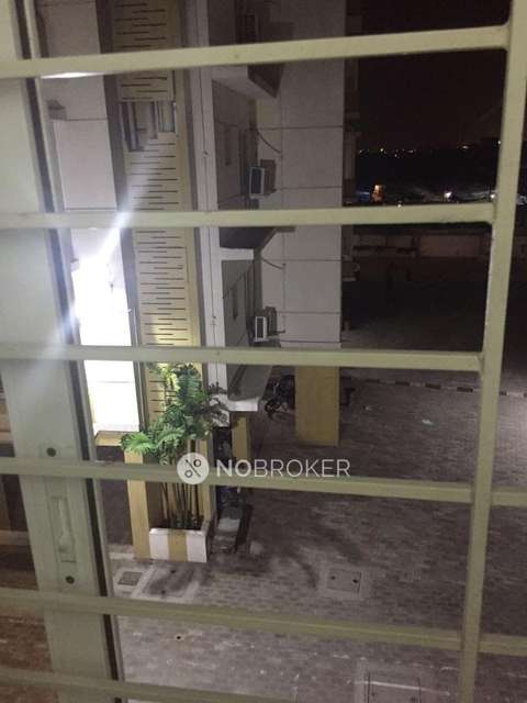 3 BHK Flat In The Royal Castle Apartments For Sale  In Thirumudivakkam