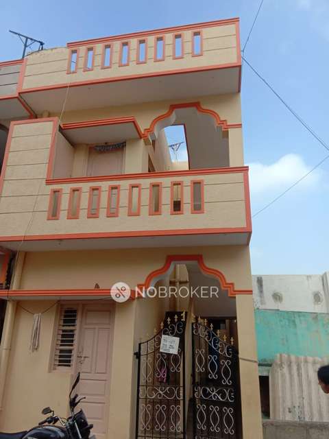 1 BHK Flat In Veerabhadreshwara Nilaya for Rent  In Laggere