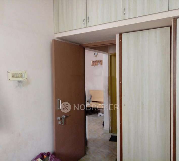 1 BHK Flat In Tnhb Lig Flat For Sale  In Sholinganallur