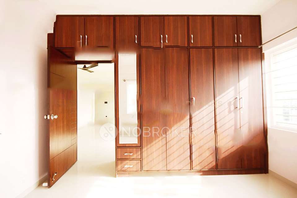 3 BHK Flat In Dsr Woodwinds for Rent  In Kaikondrahalli