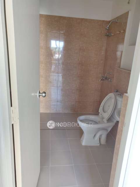 2 BHK Flat In Dlf Woodland Heights For Sale  In Jigani