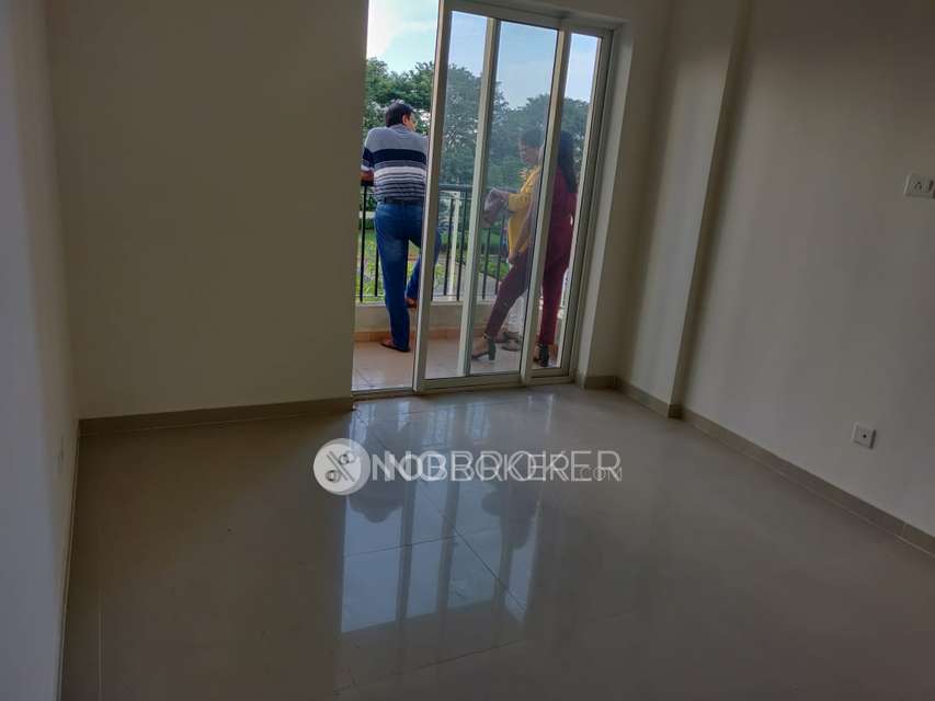 2 BHK Flat In Dlf Woodland Heights For Sale  In Jigani