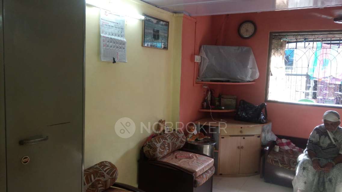 2 BHK Flat In Anand Bhavan For Sale  In Kurla