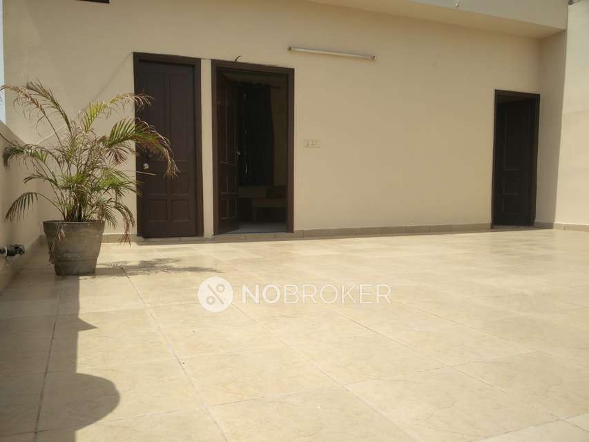 1 RK House for Rent  In Sector 46