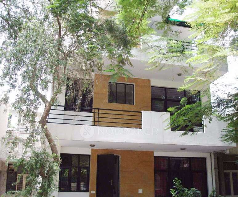 2 BHK Flat for Rent  In Sector 40