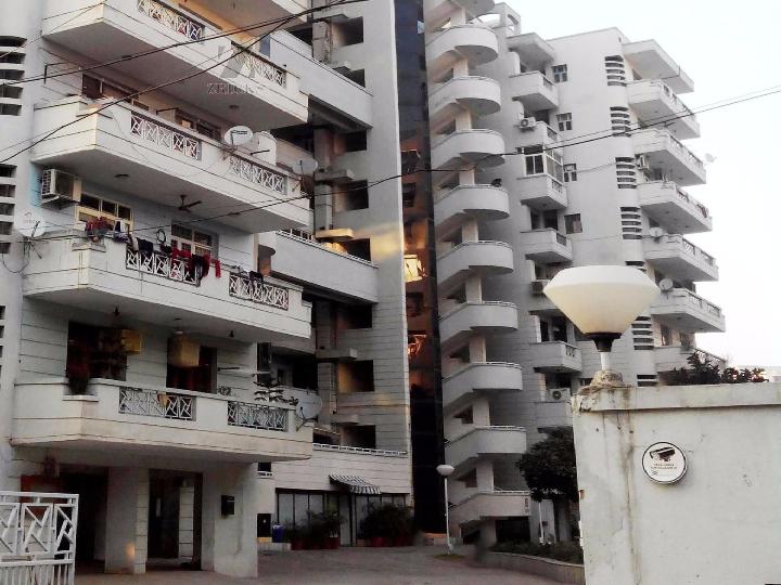 Sukriti CGHS Sector 56 Without Brokerage Unfurnished 3 BHK Flat for