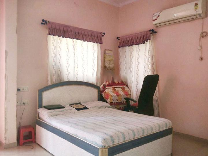 Kala Bunglow Mahim Without Brokerage Semifurnished 4 BHK Flat for