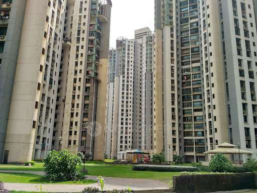 2 BHK Flat In Nirmal Lifestyle Zircon For Sale  In Mulund West