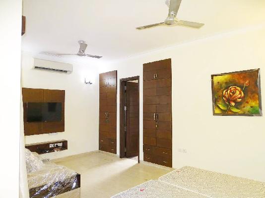 4+ BHK House for Rent  In Sector 48