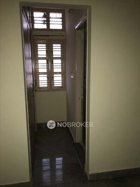 4+ BHK Flat For Sale  In Ragavendra Nagar