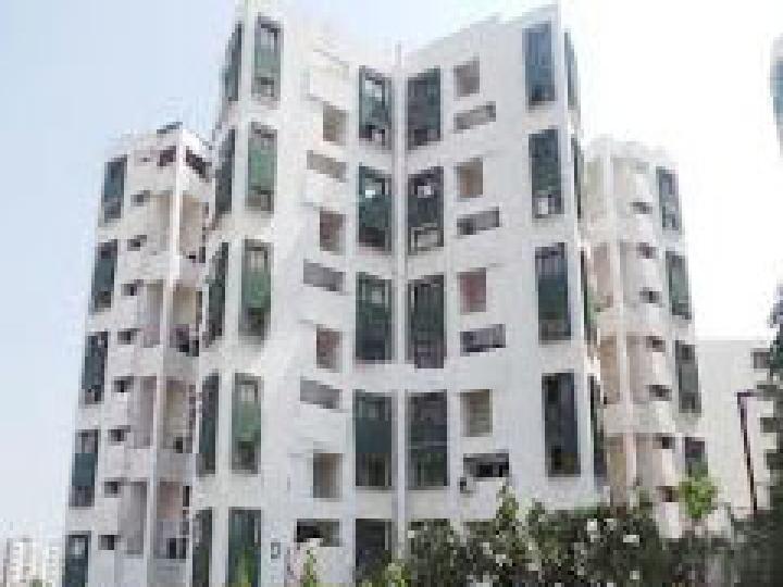 Gera Emerald City North Kharadi Without Brokerage Semifurnished 3