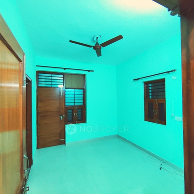 2 BHK In Independent Building for Rent  In Sector 52