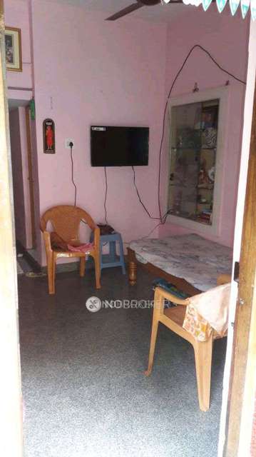 1 BHK Flat In Standalone Building  for Lease  In Basaveshwar Nagar