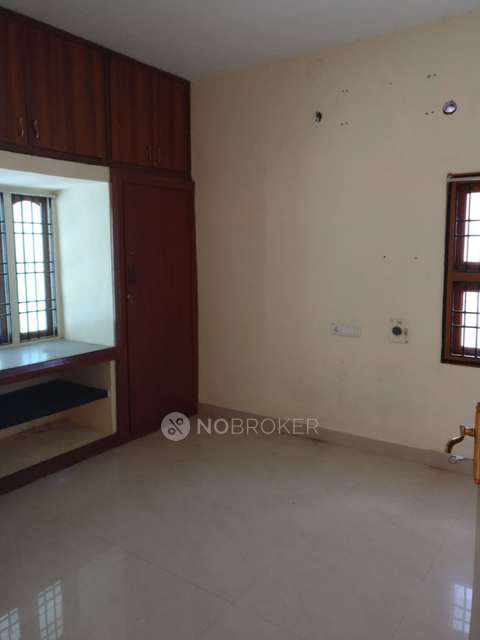 4+ BHK Flat For Sale  In Porur