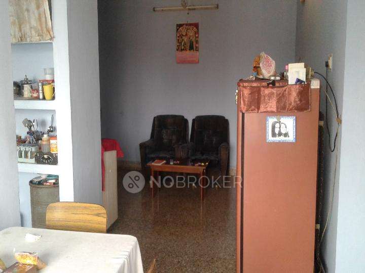 2 BHK Flat In Vijay Apartment for Rent  In Shenoy Nagar